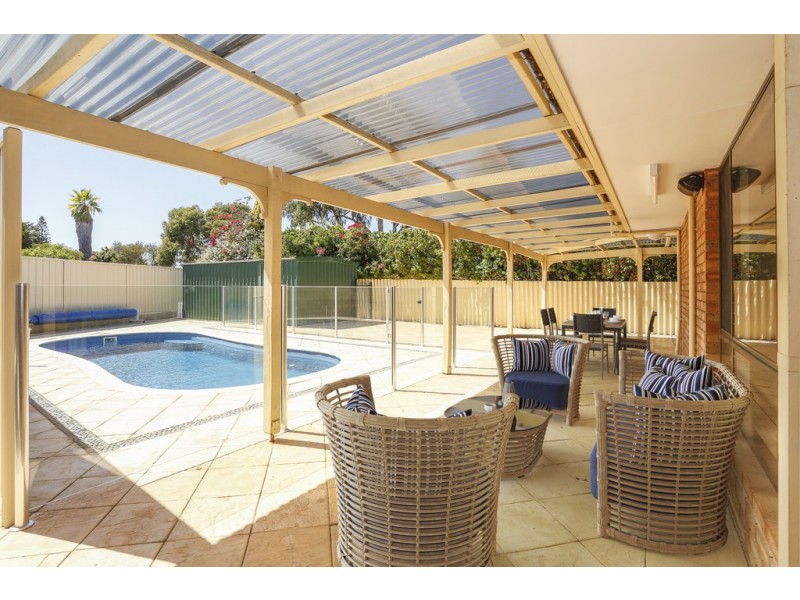 8 Tangent Court, Mullaloo WA 6027