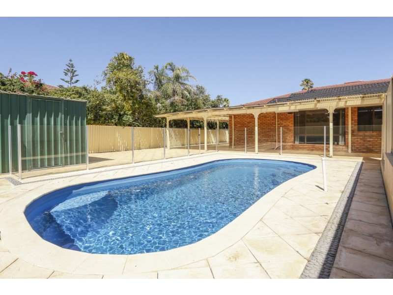 8 Tangent Court, Mullaloo WA 6027