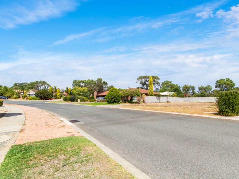 71 Wimbledon Drive, Kingsley WA 6026
