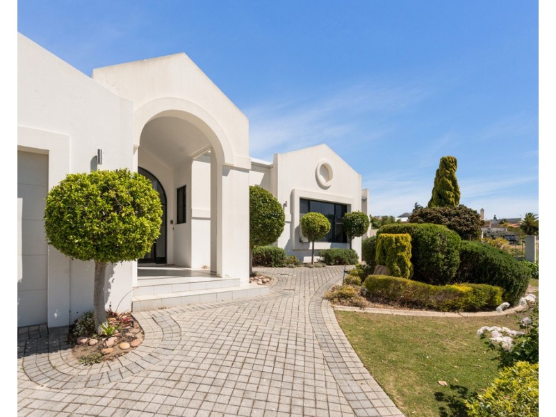 10 Kirribilli Court, Kallaroo WA 6025