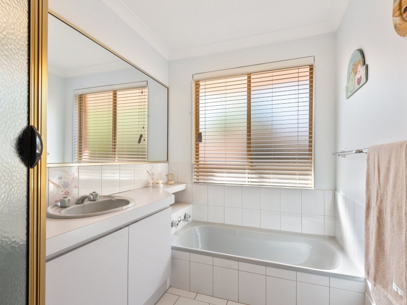 34 McDowell Crescent, Kingsley WA 6026