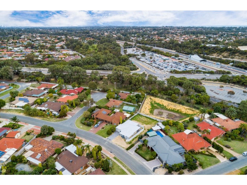 71a Wimbledon Drive, Kingsley WA 6026