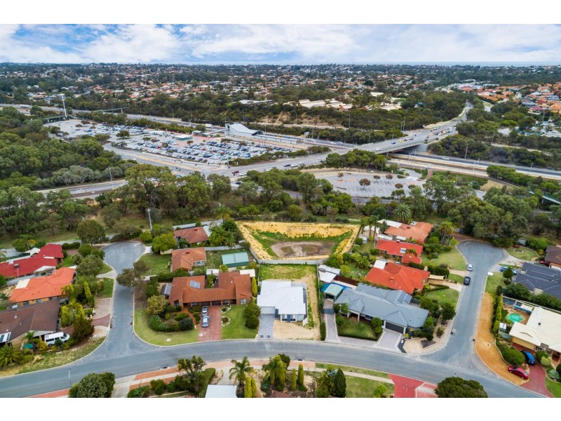 71a Wimbledon Drive, Kingsley WA 6026