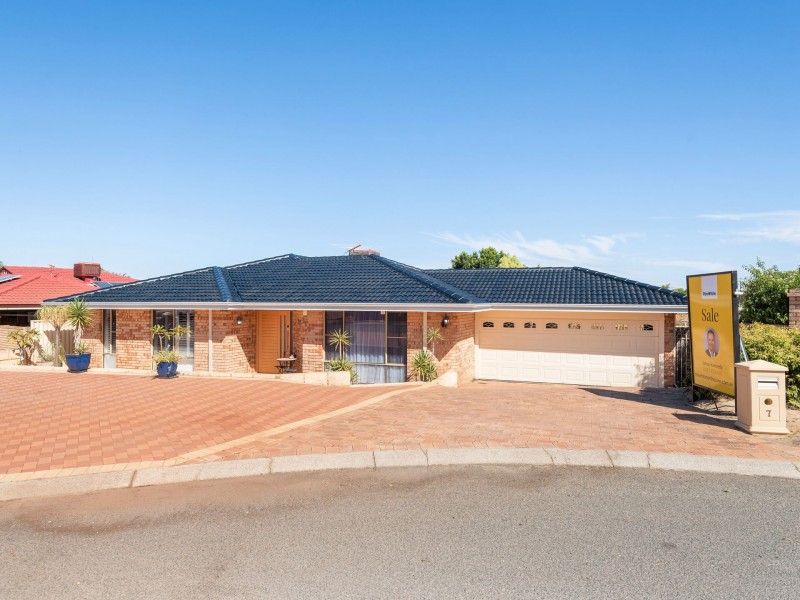7 Alperton Court, Kingsley WA 6026