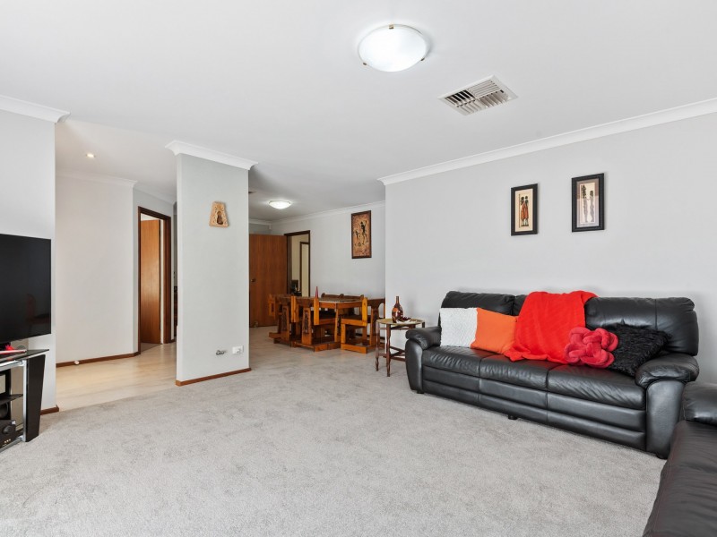 7 Alperton Court, Kingsley WA 6026