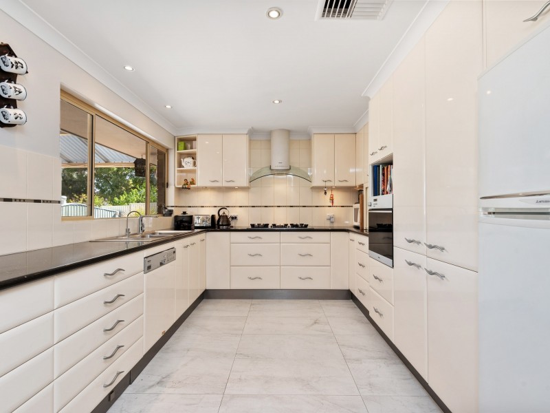 7 Alperton Court, Kingsley WA 6026