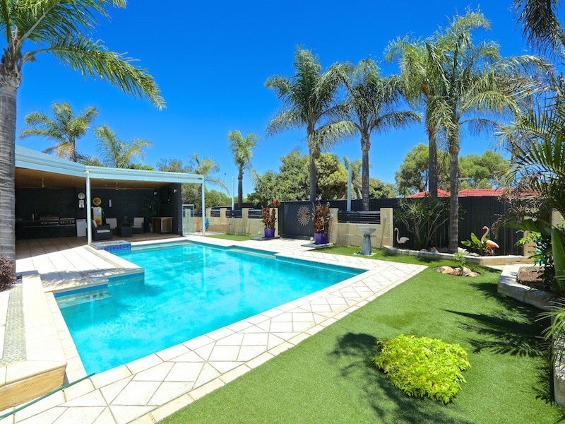 3 Castle Court, Kallaroo WA 6025