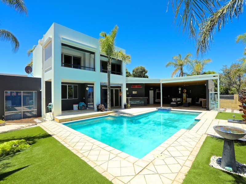 3 Castle Court, Kallaroo WA 6025