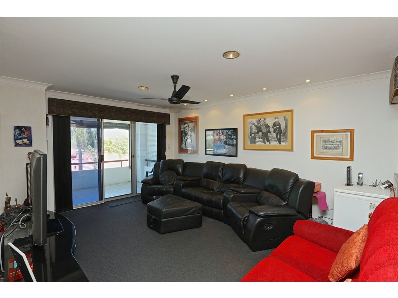 3 Castle Court, Kallaroo WA 6025