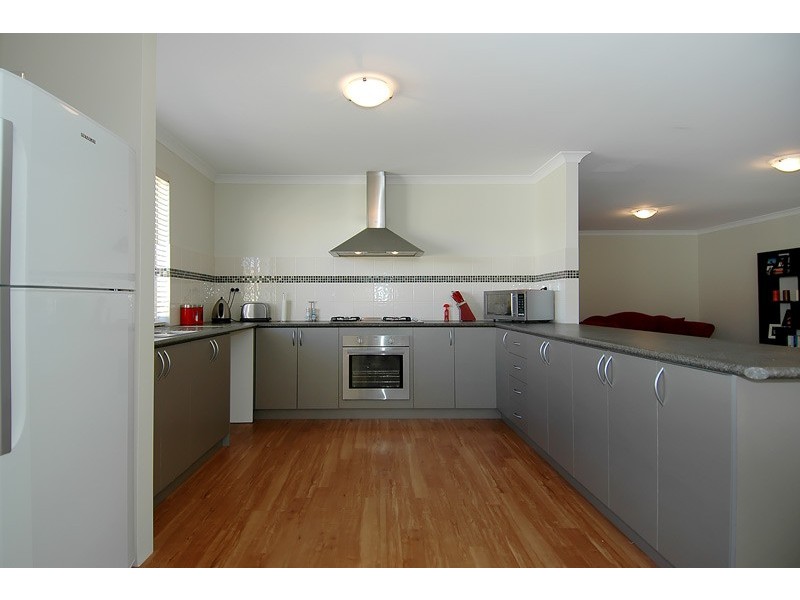 10 Yaroomba Place, Clarkson WA 6030