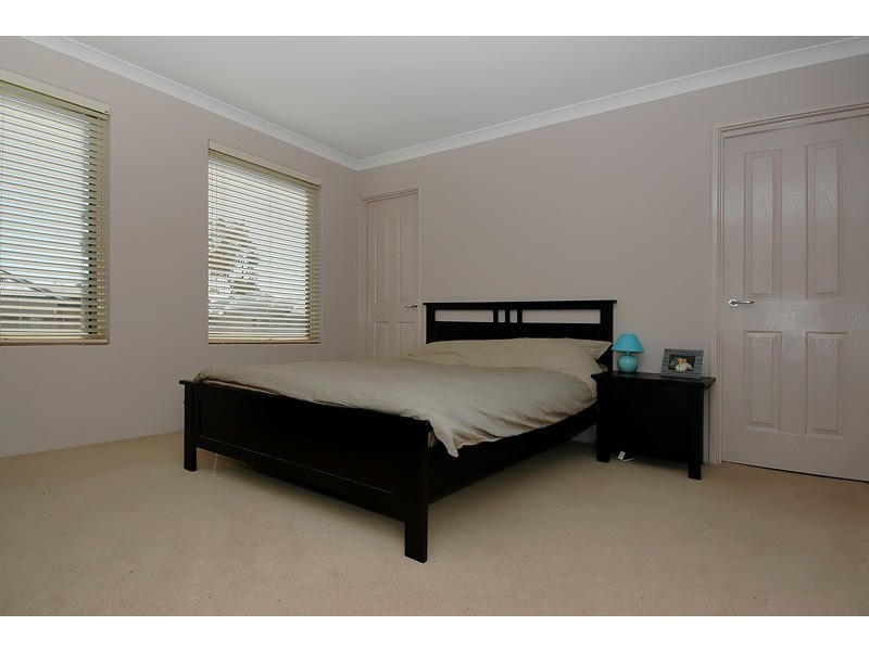 10 Yaroomba Place, Clarkson WA 6030