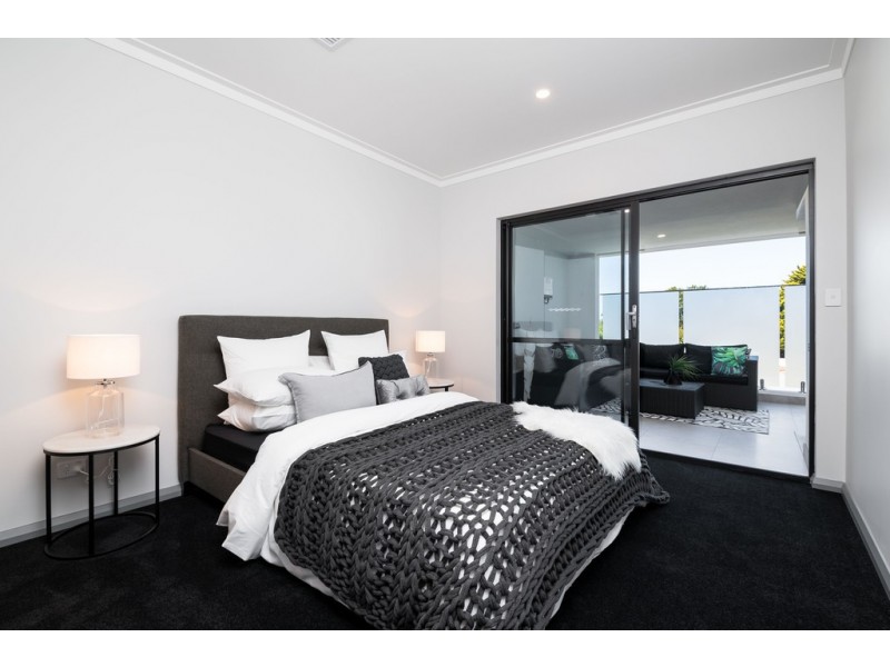 2/17 Methuen Way, Duncraig WA 6023