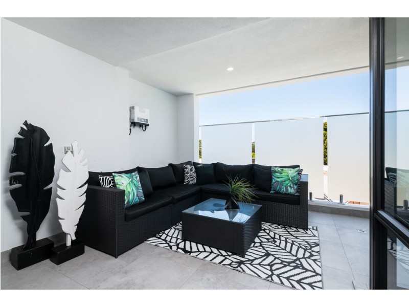 2/17 Methuen Way, Duncraig WA 6023