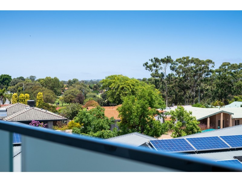 2/17 Methuen Way, Duncraig WA 6023