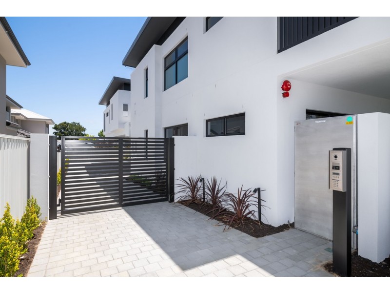 2/17 Methuen Way, Duncraig WA 6023