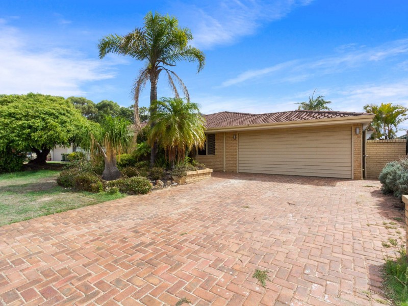7 Bindoo Rise, Woodvale WA 6026