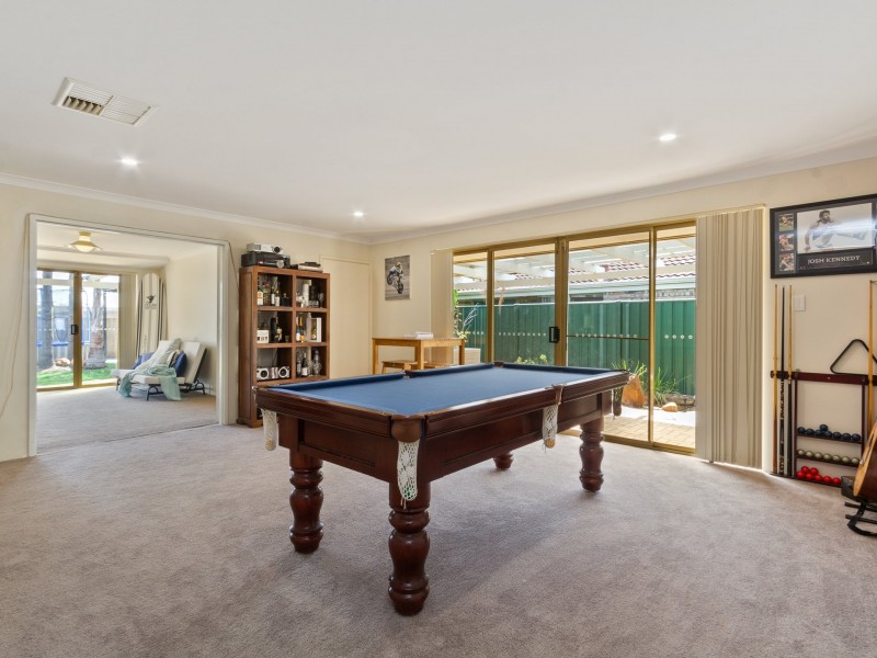 7 Bindoo Rise, Woodvale WA 6026