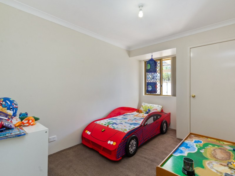 7 Bindoo Rise, Woodvale WA 6026