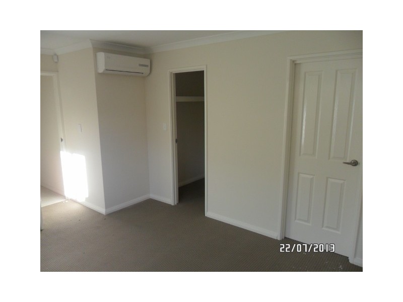 26-2 SKEIT RD, Darch WA 6065