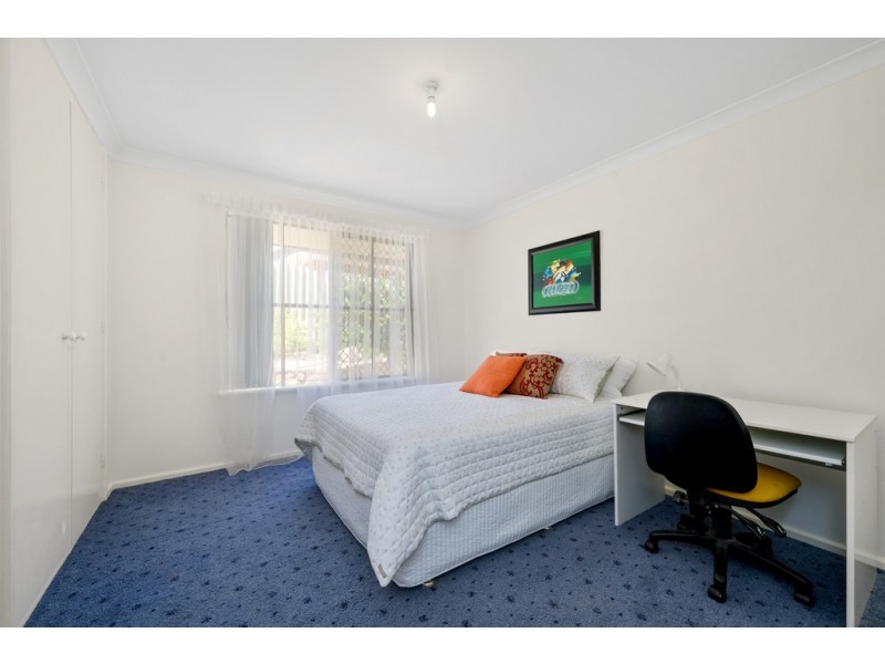 16 Henderson Drive, Kallaroo WA 6025