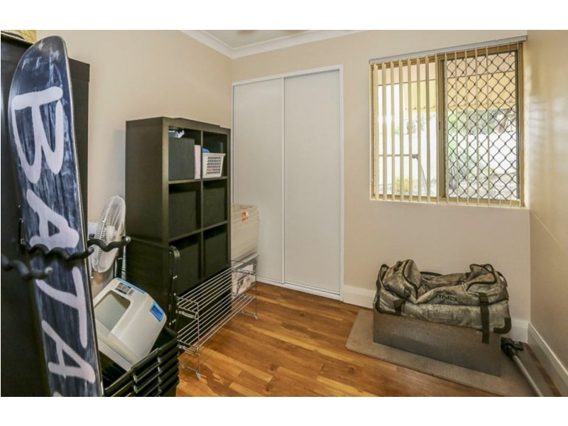 12 Gipsy Court, Beldon WA 6027