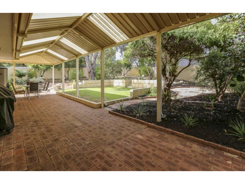 12 Gipsy Court, Beldon WA 6027