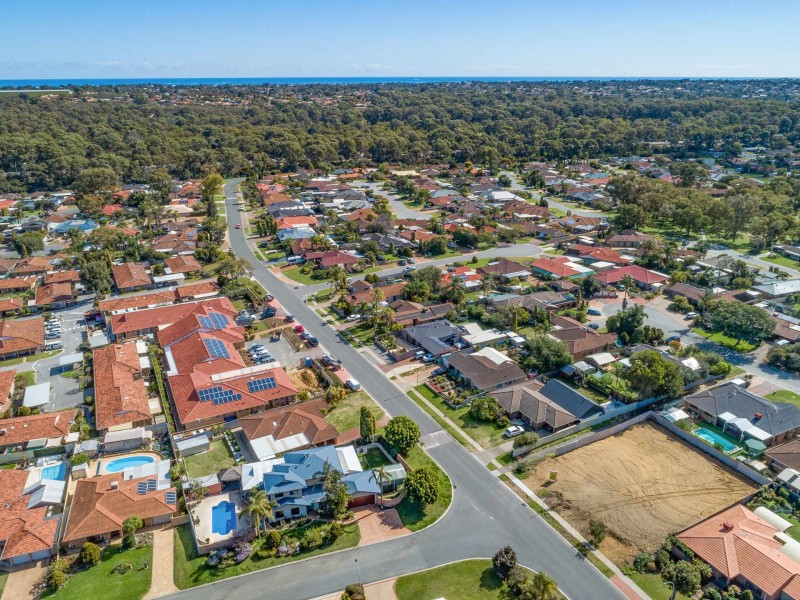 199 Twickenham Drive, Kingsley WA 6026