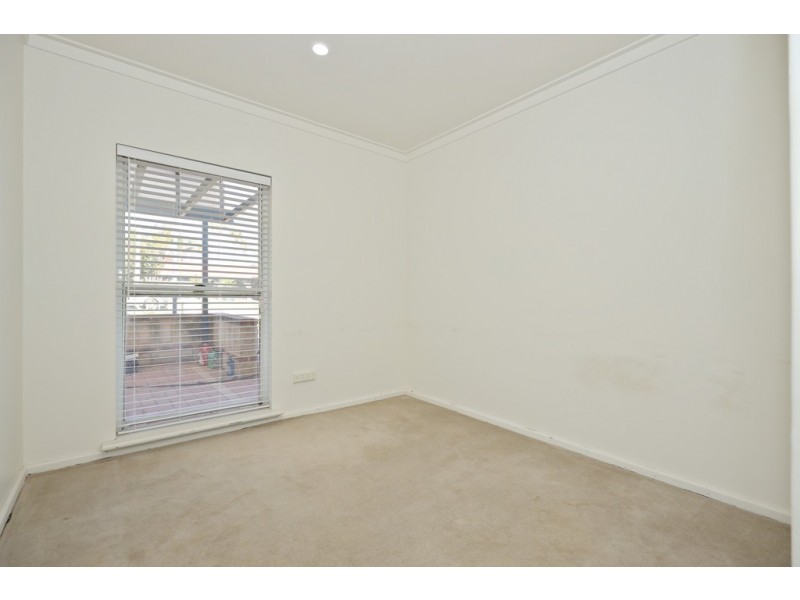 27 Maritana Road, Kallaroo WA 6025