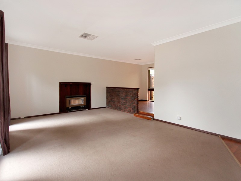 18 MADRONA CRESCENT, Greenwood WA 6024