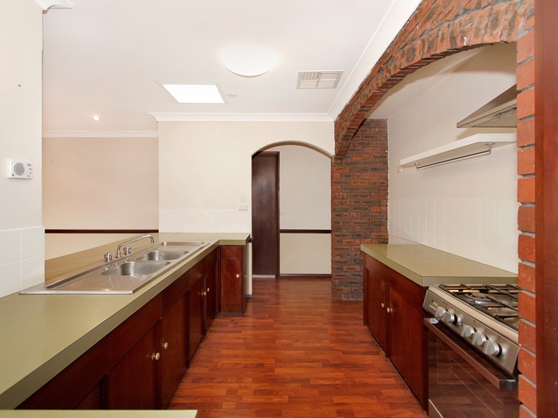 18 MADRONA CRESCENT, Greenwood WA 6024