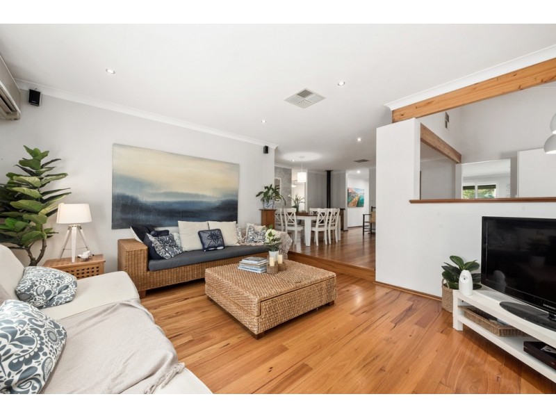 15 Balmoral Way, Kallaroo WA 6025