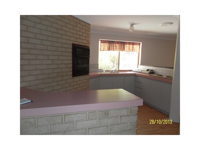 10 LILLIAN, Beldon WA 6027