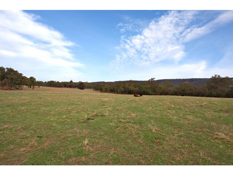 178 Potoroo Road, Gidgegannup WA 6083