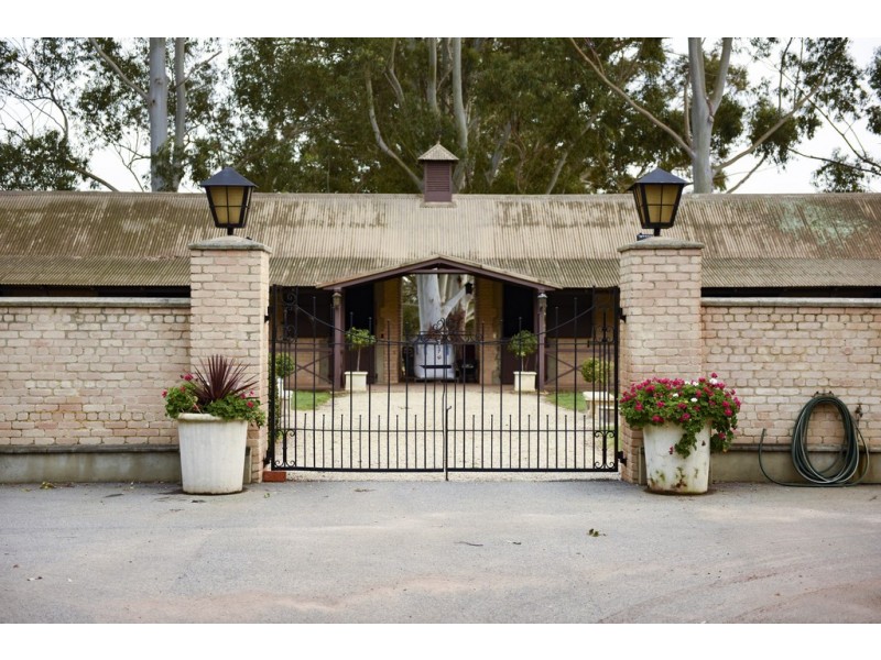 133 Potoroo Retreat, Gidgegannup WA 6083