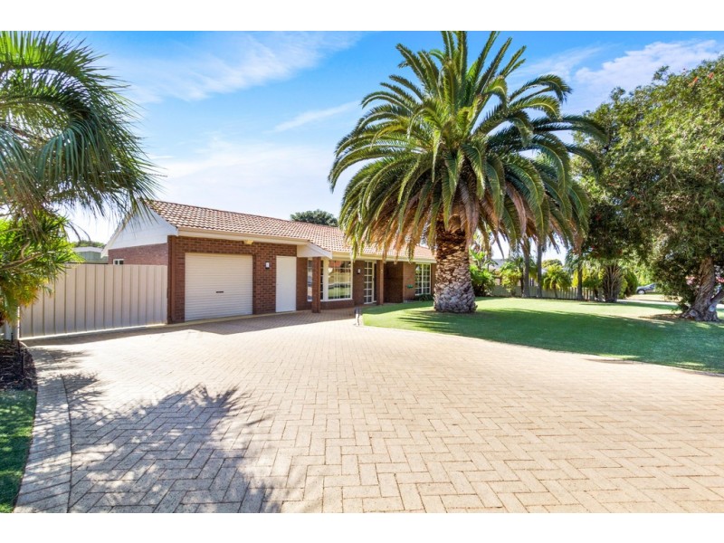 7 Coventry Court, Kingsley WA 6026