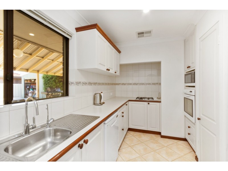 7 Coventry Court, Kingsley WA 6026