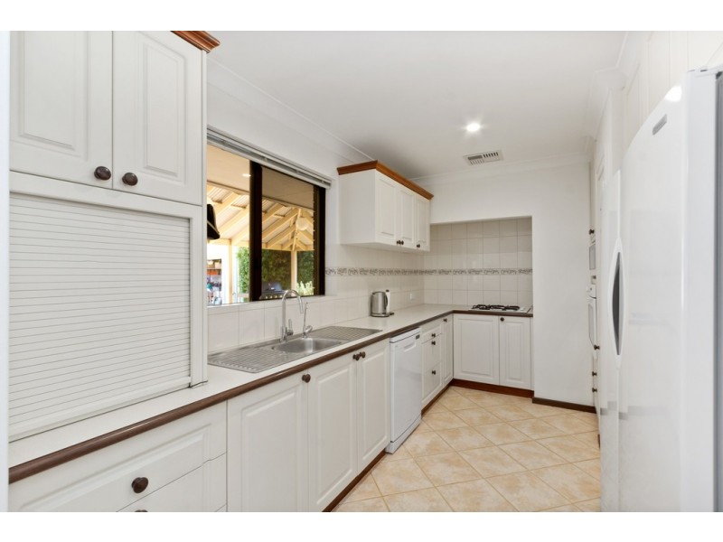 7 Coventry Court, Kingsley WA 6026