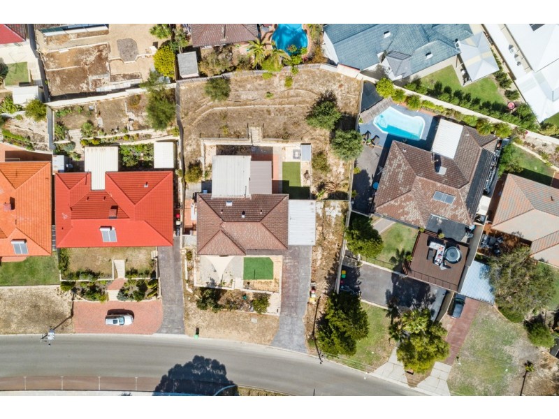 58 Lymburner Drive, Hillarys WA 6025