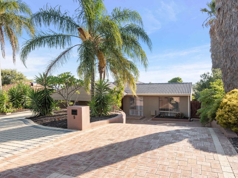 5 Hunt Lane, Kingsley WA 6026