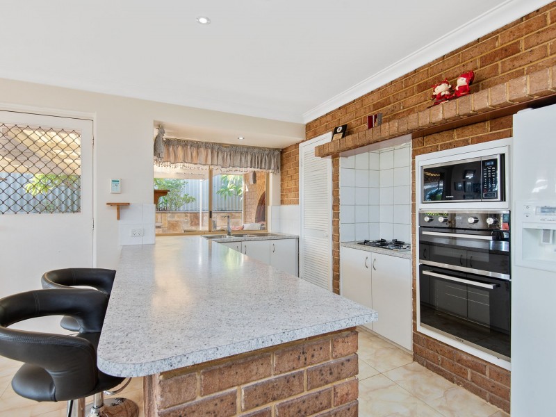 5 Hunt Lane, Kingsley WA 6026