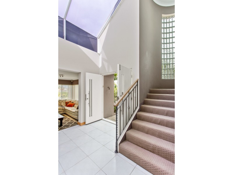 179 Sequoia Road, Duncraig WA 6023