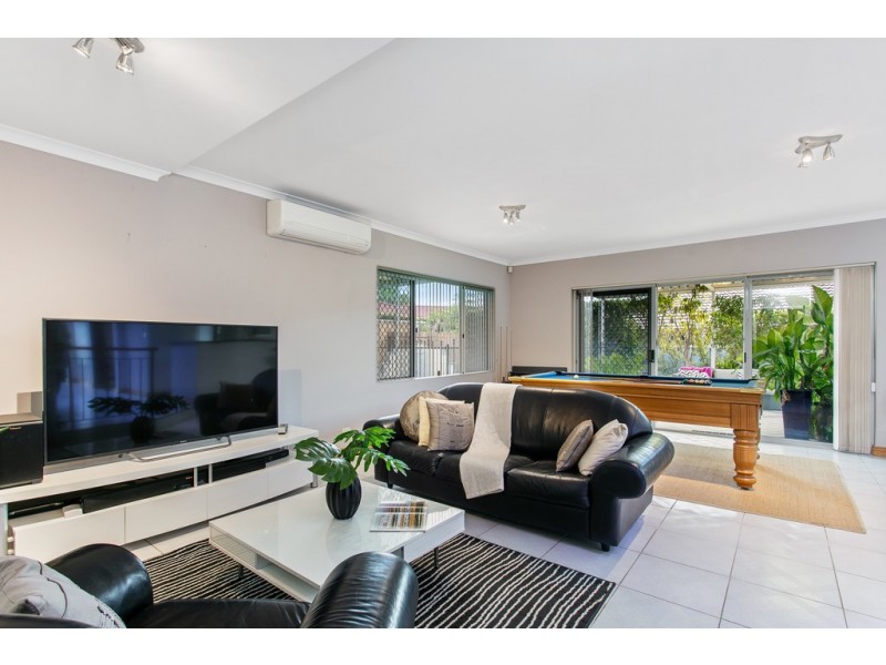 179 Sequoia Road, Duncraig WA 6023