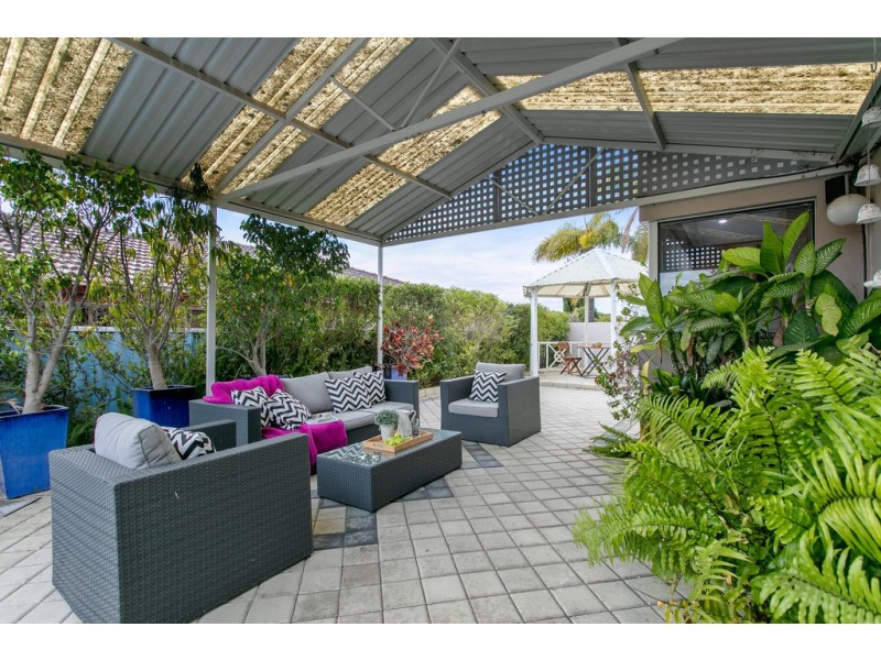 179 Sequoia Road, Duncraig WA 6023