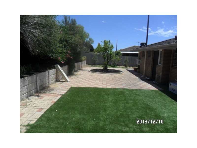 10 GILES AVE, Padbury WA 6025