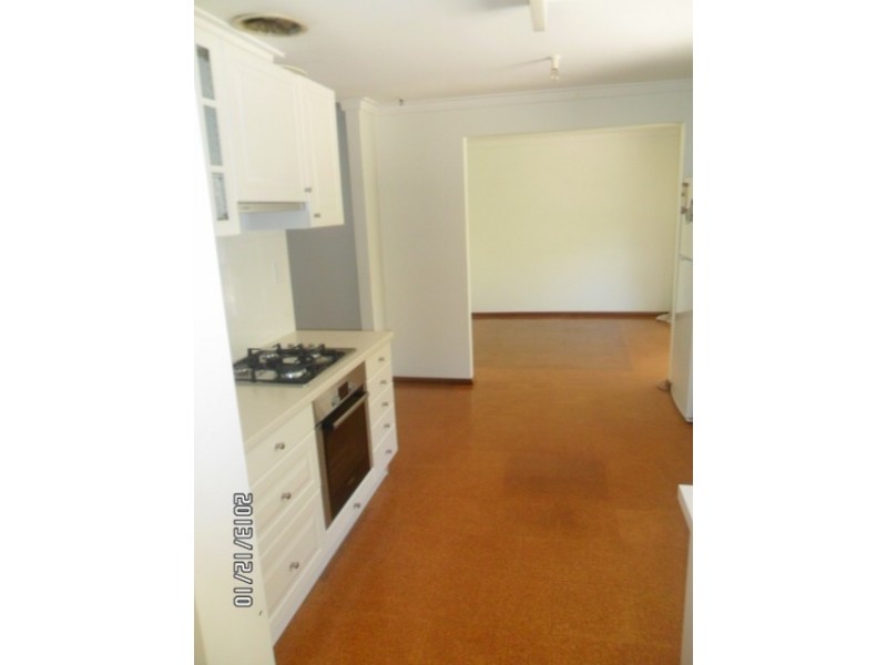 10 GILES AVE, Padbury WA 6025