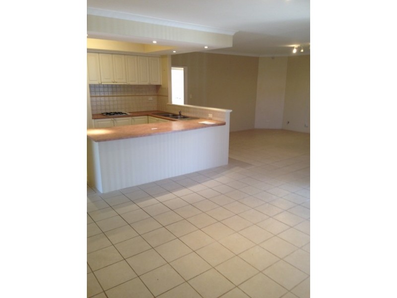 29 BRIGHTLANDS, Carramar WA 6031