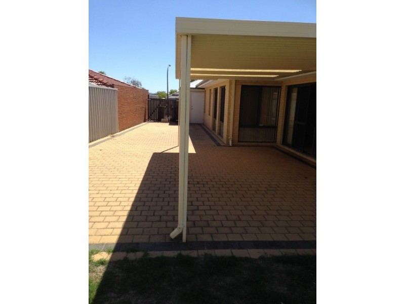 29 BRIGHTLANDS, Carramar WA 6031