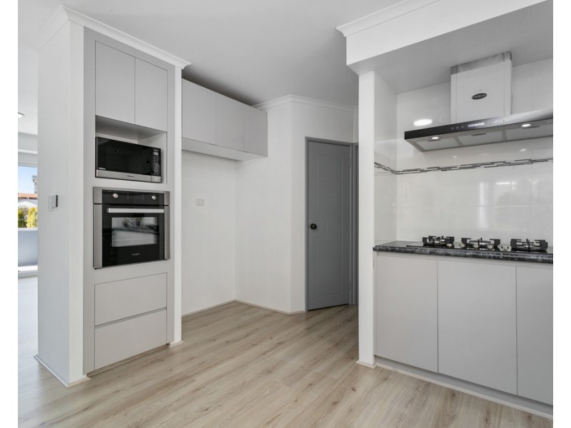 2 Kirribilli Court, Kallaroo WA 6025