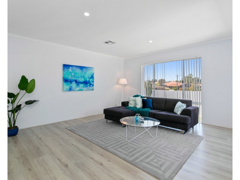 2 Kirribilli Court, Kallaroo WA 6025