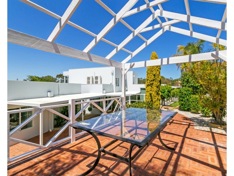 2 Kirribilli Court, Kallaroo WA 6025